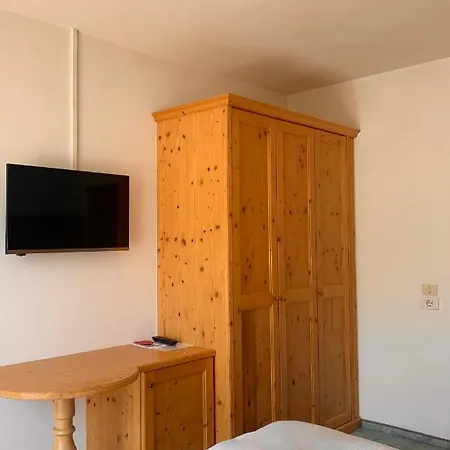Bed & Breakfast Garni Rika