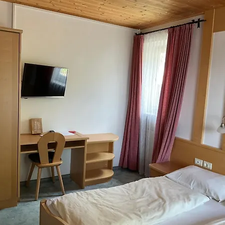 Bed & Breakfast Garni Rika